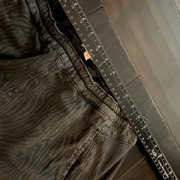 Anthropologie Pilcro Barrel Pants Gray Black Women's Size M - Picture 6 of 7